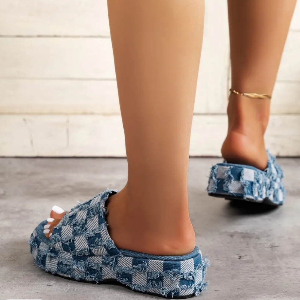 Raw Hem Plaid Platform Sandals - Picture 2 of 5